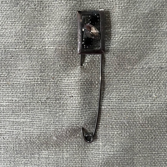 Large Vintage Safety Pin Brooch with 3 stones - Picture 2 of 5